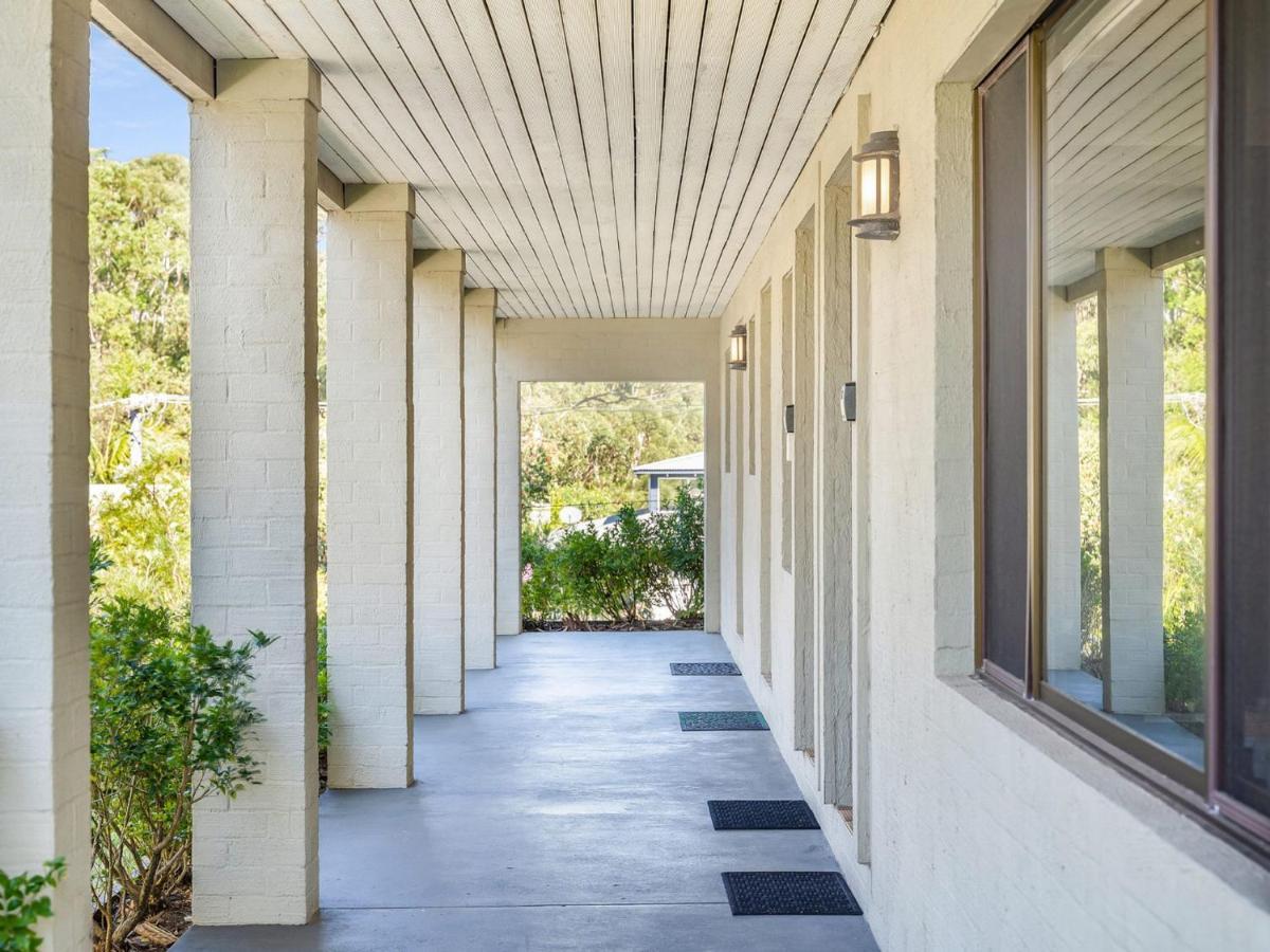 Sandals At The Bay Downstairs Hyams Beach Apartment Exterior photo